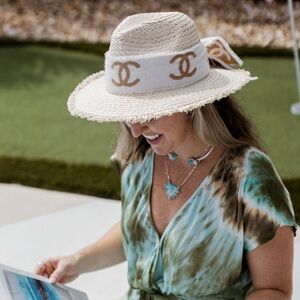 Sun hat with reversible hat band